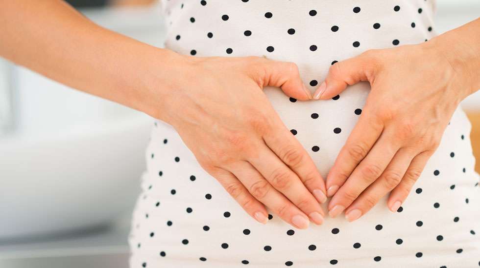 Monelle raskauden ensimmäisen kolmanneksen päättyminen on tärkeä virstanpylväs. Ehkäpä nyt jo uskaltaisi kertoa läheisille? 