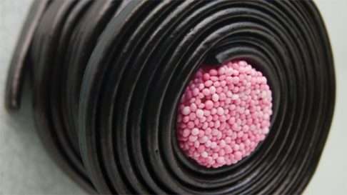 Lakritsin sisältämä glykyrritsiini heikentää istukan kykyä estää stressihormonien siirtyminen äidin elimistöstä sikiöön.