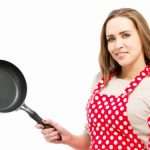 nainen_kokkaa_668-3-1