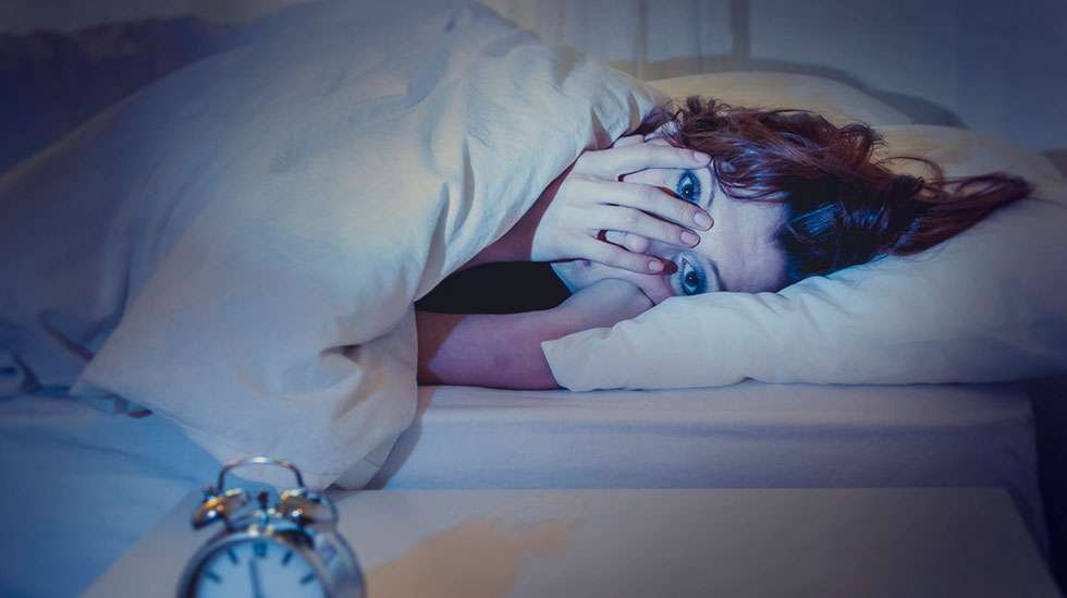 Synnytyksenjälkeiseksi unettomuudeksi kutsutaan tilaa, jossa tuore äiti kärsii nukahtamisvaikeuksista eikä saa riittävää määrää unta. (Kuva: Shutterstock)