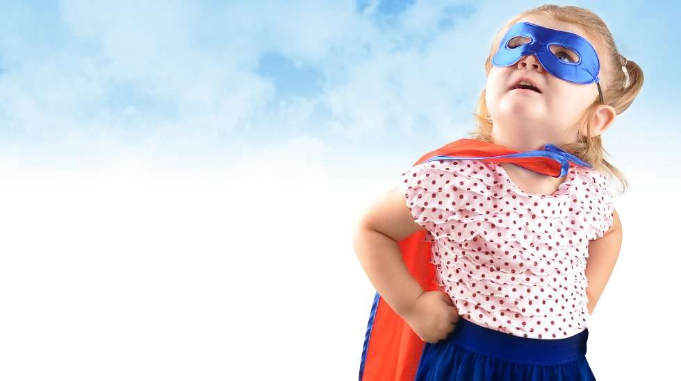 Turvallisuuskasvatuksen ydin on tämä: älä pelottele namusedillä, vaan vahvista lapsen itseluottamusta! (Kuva: Shutterstock)