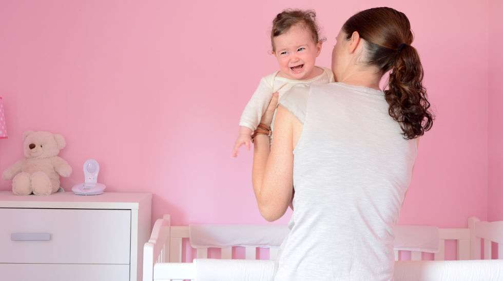 Lapsen nukuttaminen saattaa muodostua isoksi ongelmaksi. Kuva: Shutterstock