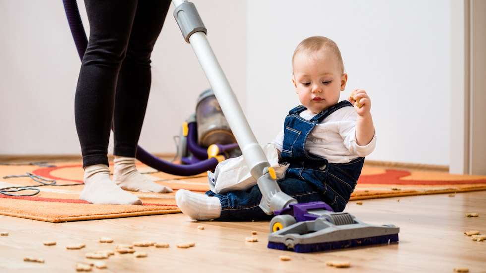 Imurille riittää töitä pikkulapsiperheessä. Kuva: iStock