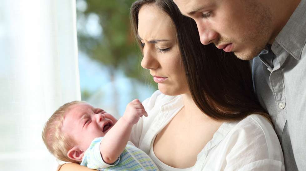 Joskus refluksi voi aiheuttaa vauvalla kipua. Jos siihen liittyy vaikeita oireita pulauttelun lisäksi, voi kyse olla refluksisairaudesta. 