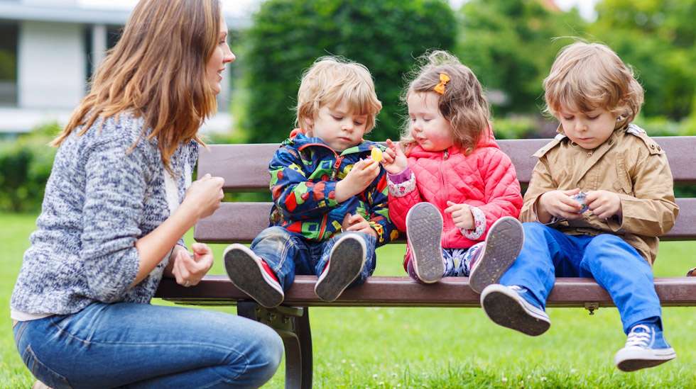 Tulevaisuuden kuva? Mirasta tulee kesällä kolmen lapsen itsellinen äiti. Kuva: iStock