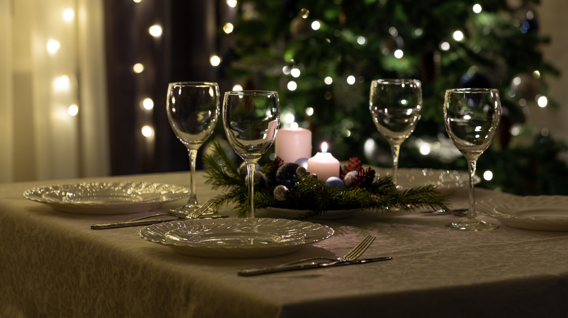 Jouluruoat ja raskaus: odottajalta kielletyt herkut – ja mitä tilalle joulukattaus, joulupöytä