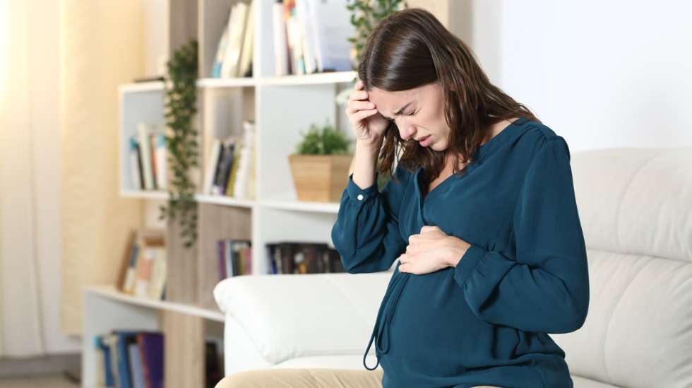 Miksei ihminen voi selvitä raskaudestaan yhtä helpolla kuin muut eläimet? Syy saattaa piillä geenimutaatiossa. Kuva: iStock