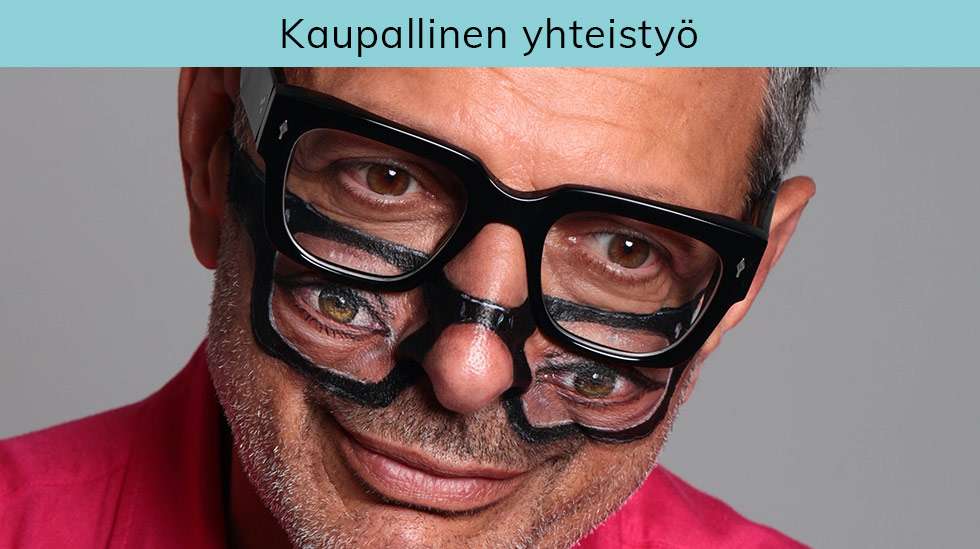 Nokkelasti sanaileva ja äärettömän karismaattinen Jeff Goldblum vie katsojat tutustumaan esimerkiksi jäätelöön, tatuointeihin ja uima-altaisiin. Erikoiselta kuulostava konsepti tempaa mukaansa ja lopputuloksena on oivalluksia ja näkökulmia arkisena pitämiimme asioihin! Kuva: Disney+