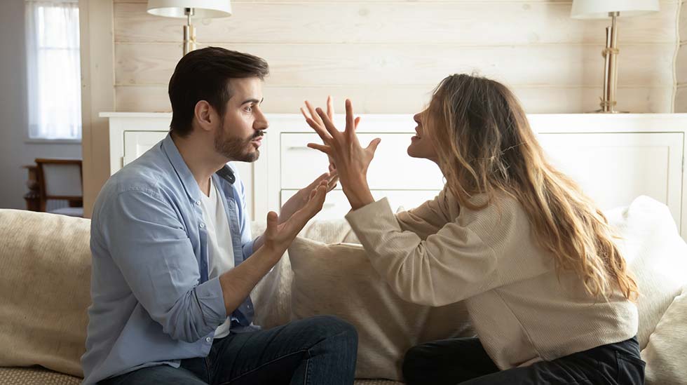 Joskus mustasukkaisuus saattaa olla merkki siitä, että parisuhdetta on laiminlyöty ja yhteys kumppaniin on kadoksissa. (Kuva: iStock)