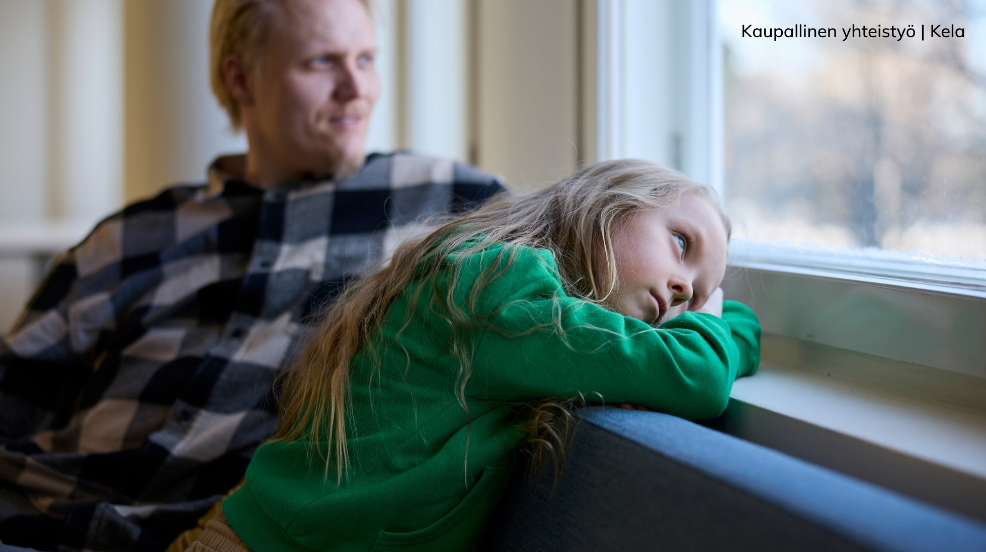 Sairaan lapsen hoitaminen voi vaatia vanhemmalta poissaoloa töistä. Tällöin perhe voi olla oikeutettu erilaisiin Kelan tukiin ja korvauksiin. Kuva: Sami Heiskanen